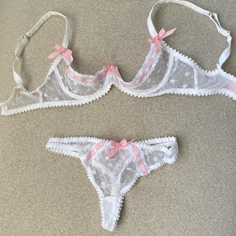 Agent Provocateur Demi Bra and Thong Set 32C